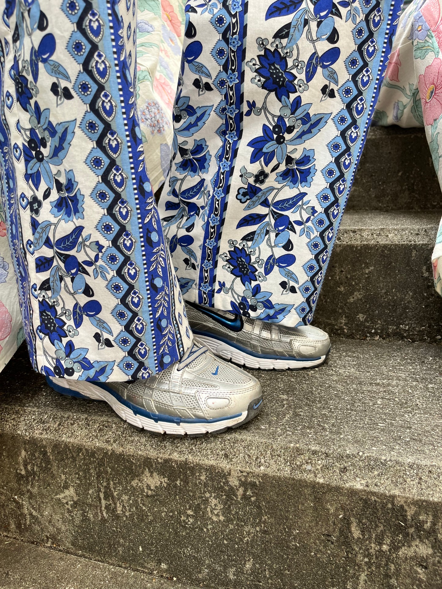 Pantalon imprimé bleu provençal