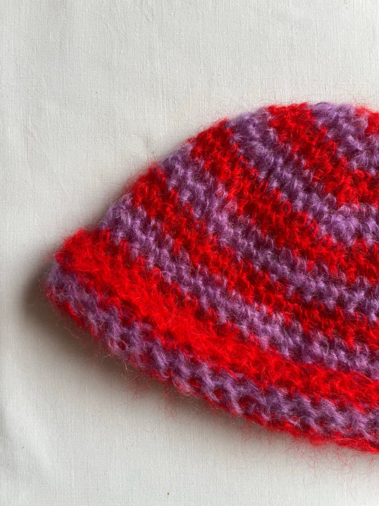 Bonnet mohair rouge et violet