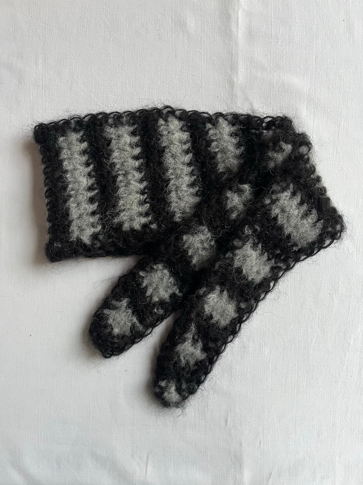 Tour de cou mohair gris et noir