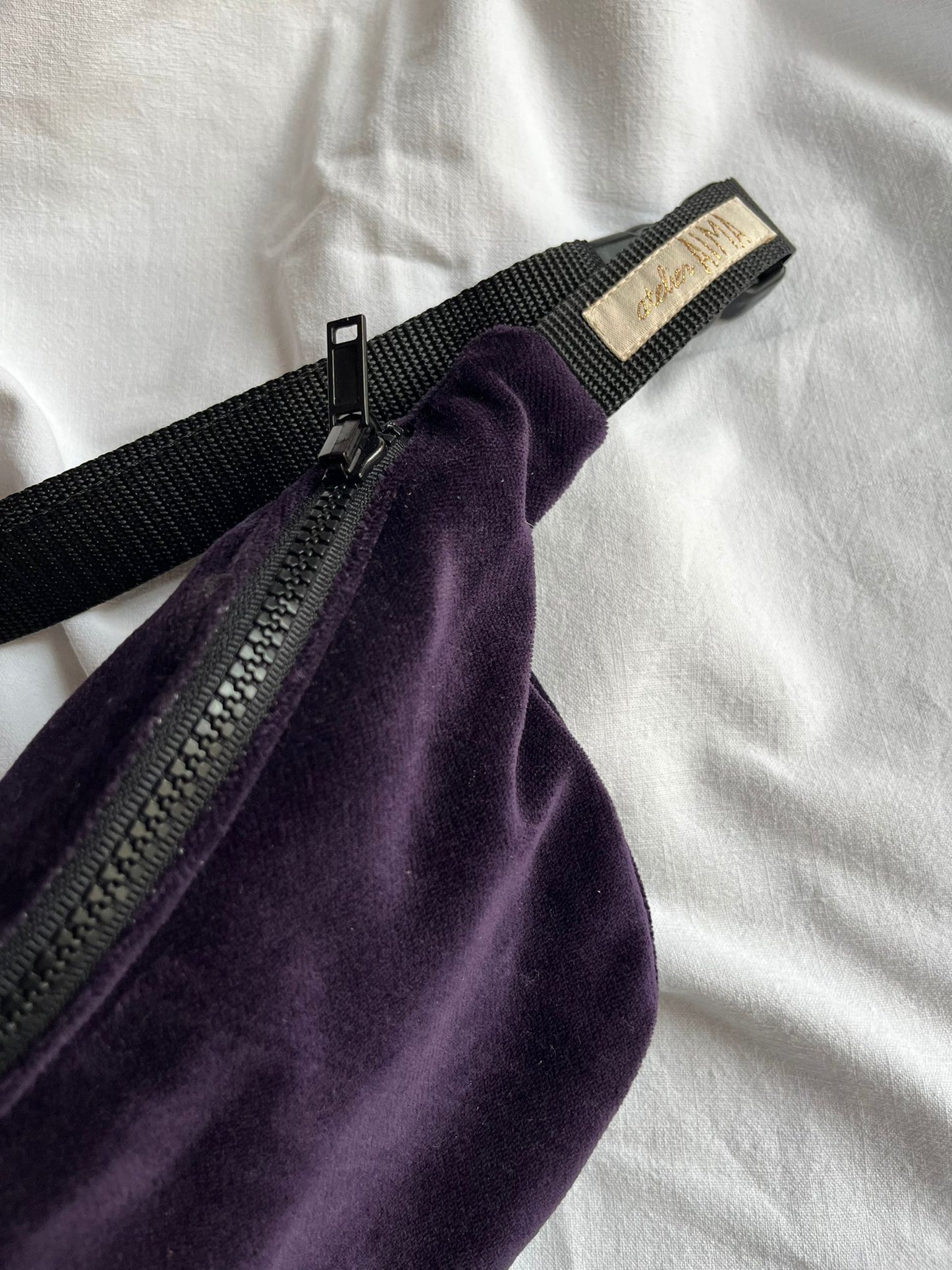 Banane midi velours violet